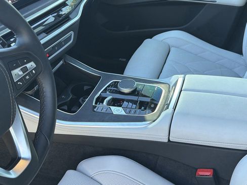Certified 2025 BMW X5 sDrive40i w/ Premium Package RWD image 22