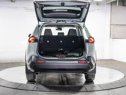 Certified 2021 Toyota RAV4 XLE FWD image 27