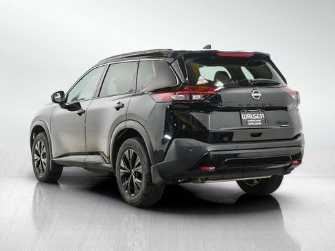 Used 2023 Nissan Rogue SV w/ SV Premium B Package AWD/4WD image 3