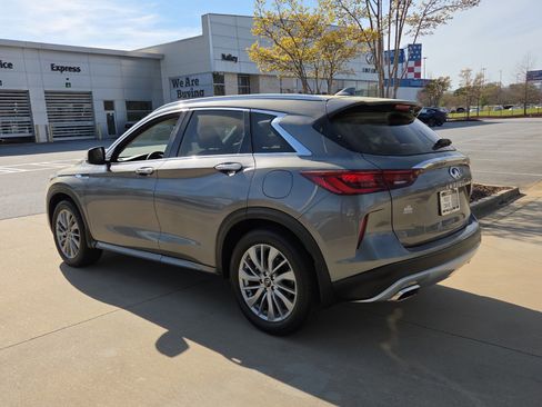 Certified 2023 INFINITI QX50 Luxe image 8