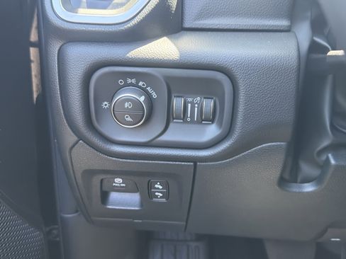 New 2026 RAM 1500 Big Horn AWD/4WD image 13