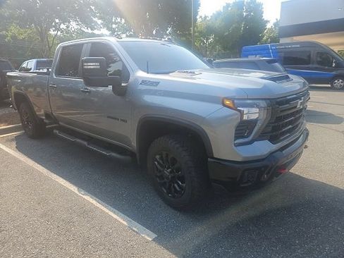 Used 2026 Chevrolet Silverado 2500 LT w/ Trail Boss Package AWD/4WD image 3