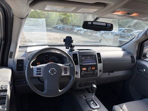 Used 2021 Nissan Frontier SV AWD/4WD image 12