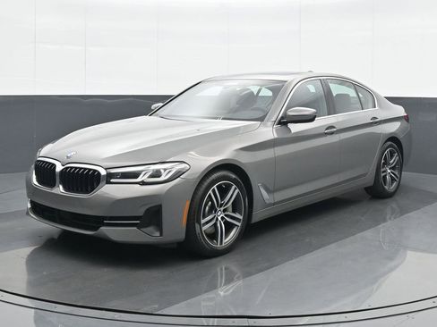 Used 2022 BMW 530i xDrive 530i xDrive image 2