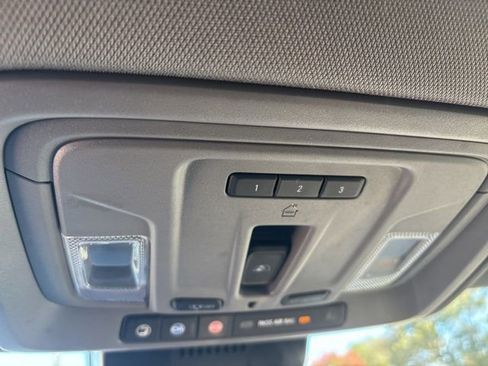 Used 2022 Chevrolet Silverado 1500 LT w/ Safety Package image 22