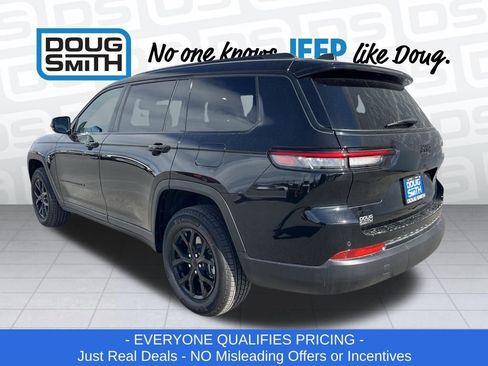 New 2025 Jeep Grand Cherokee L Altitude image 31