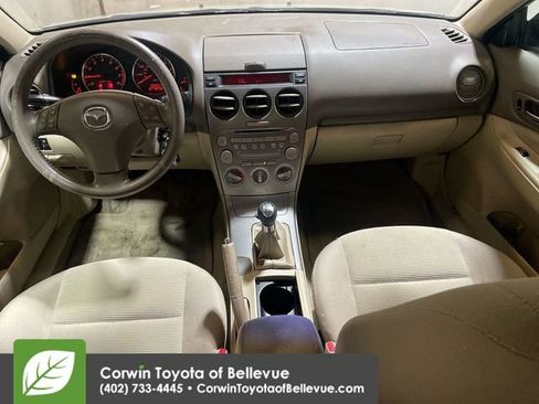 Used 2004 MAZDA MAZDA6 i image 11