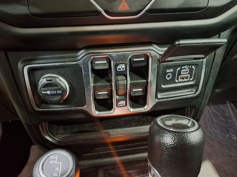 Certified 2021 Jeep Wrangler Willys image 23