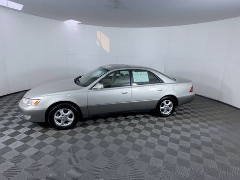 Used 1998 Lexus ES 330 image 4