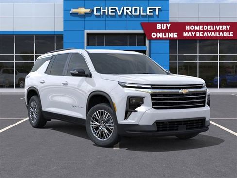 New 2026 Chevrolet Traverse LT image 1