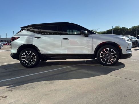 Used 2023 Chevrolet Blazer RS w/ Driver Confidence II Package FWD image 7