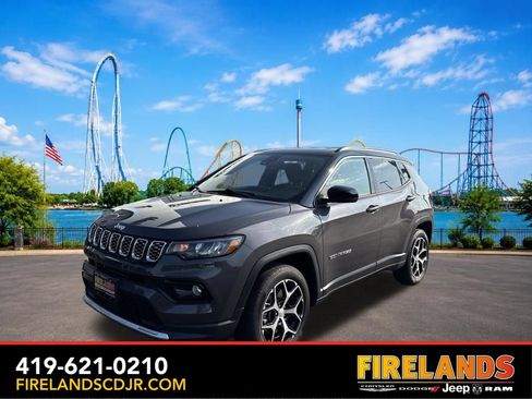 Used 2024 Jeep Compass Limited AWD/4WD image 1