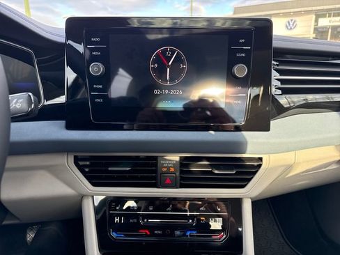 New 2026 Volkswagen Jetta SE FWD image 24