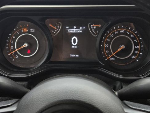 Used 2025 Jeep Wrangler Sport AWD/4WD image 6
