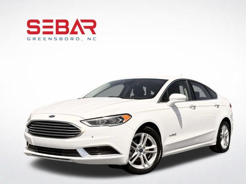 Used 2018 Ford Fusion SE w/ Equipment Group 602A FWD image 1