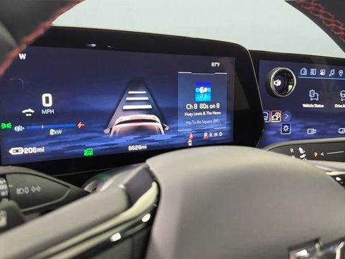 Certified 2026 Chevrolet Equinox EV RS AWD/4WD image 20