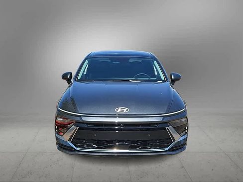 New 2025 Hyundai Sonata Limited image 3