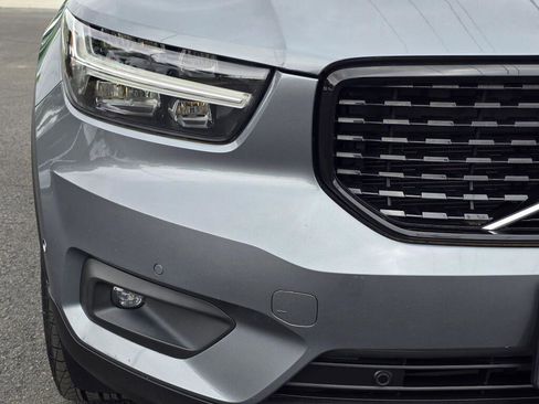 Used 2019 Volvo XC40 T5 R-Design AWD/4WD image 31