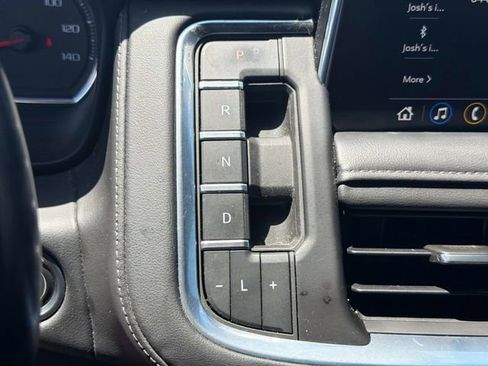 Used 2021 Chevrolet Suburban LT AWD/4WD image 33