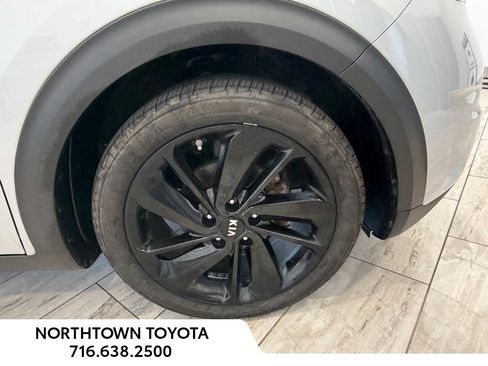 Used 2019 Kia Niro S Touring FWD image 15
