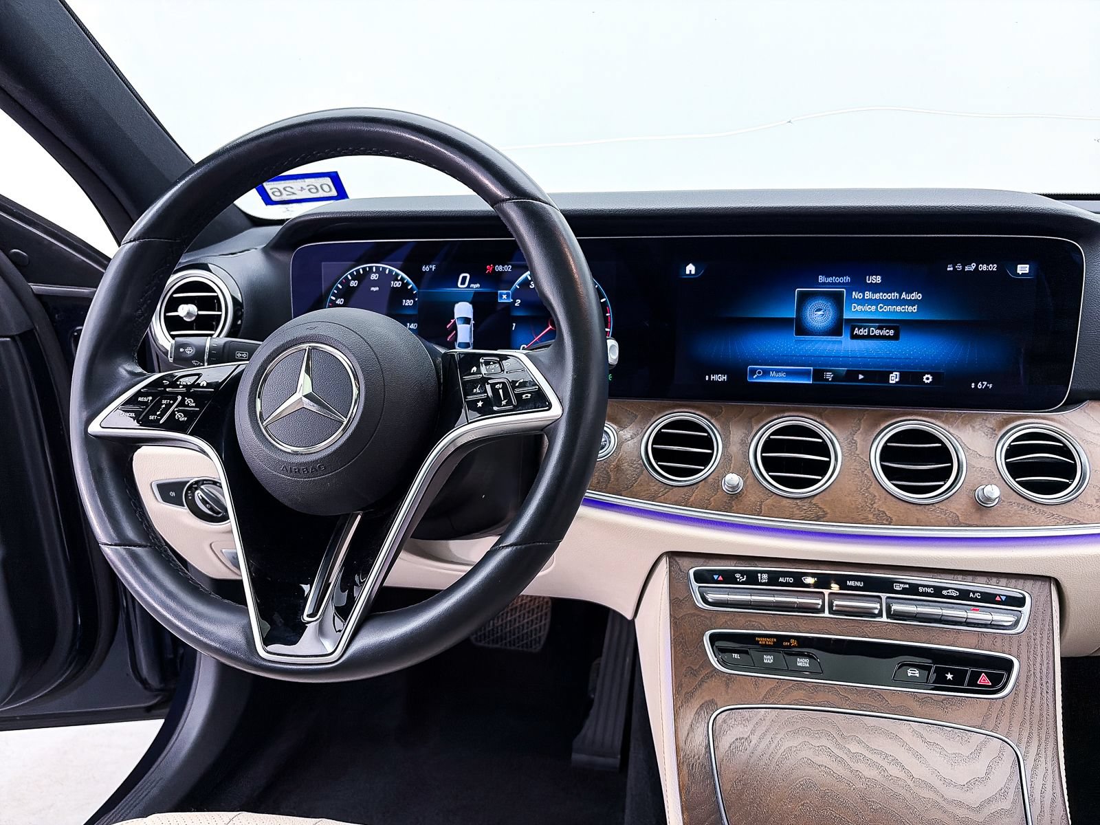 Used 2022 Mercedes-Benz E 350 Sedan image 5