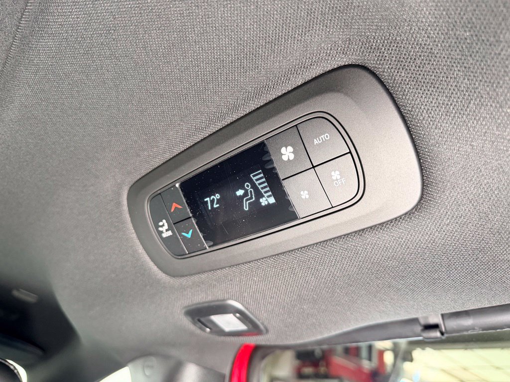 New 2027 Chrysler Pacifica Limited AWD/4WD image 13