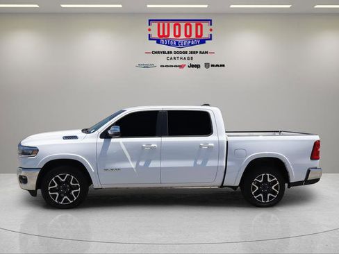 Used 2025 RAM 1500 Laramie AWD/4WD image 7