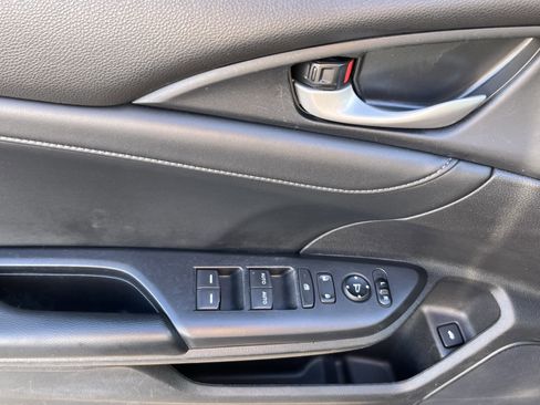 Used 2022 Honda Insight Touring image 18