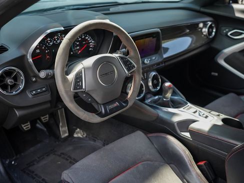 Used 2018 Chevrolet Camaro ZL1 image 19