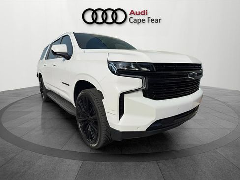 Used 2023 Chevrolet Suburban RST image 8