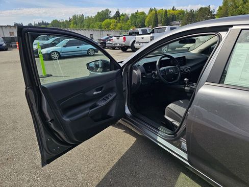 New 2026 Nissan Sentra SV w/ Floor Mat Package FWD image 16