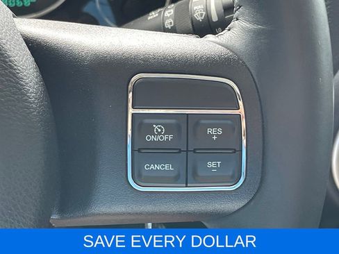 Used 2016 Jeep Wrangler Unlimited Rubicon w/ Connectivity Group AWD/4WD image 17