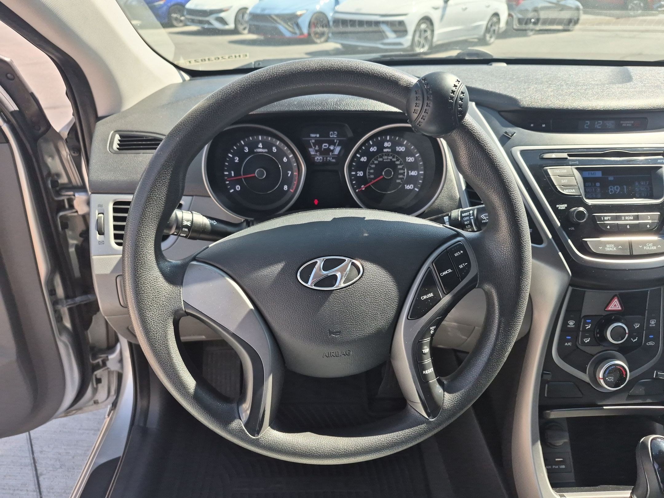 Used 2014 Hyundai Elantra SE FWD image 17