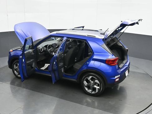 Used 2025 Hyundai Venue SEL FWD image 38