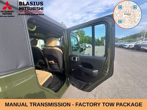 Used 2023 Jeep Gladiator Sport w/ Trailer Tow Package AWD/4WD image 46