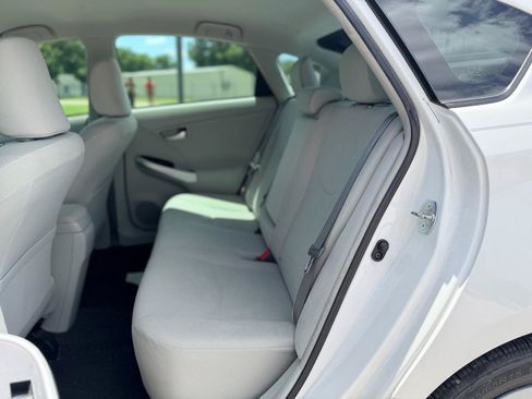 Used 2014 Toyota Prius Two FWD image 13