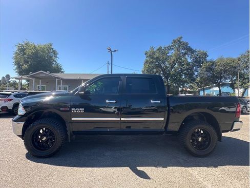 Used 2017 RAM 1500 Big Horn AWD/4WD image 4