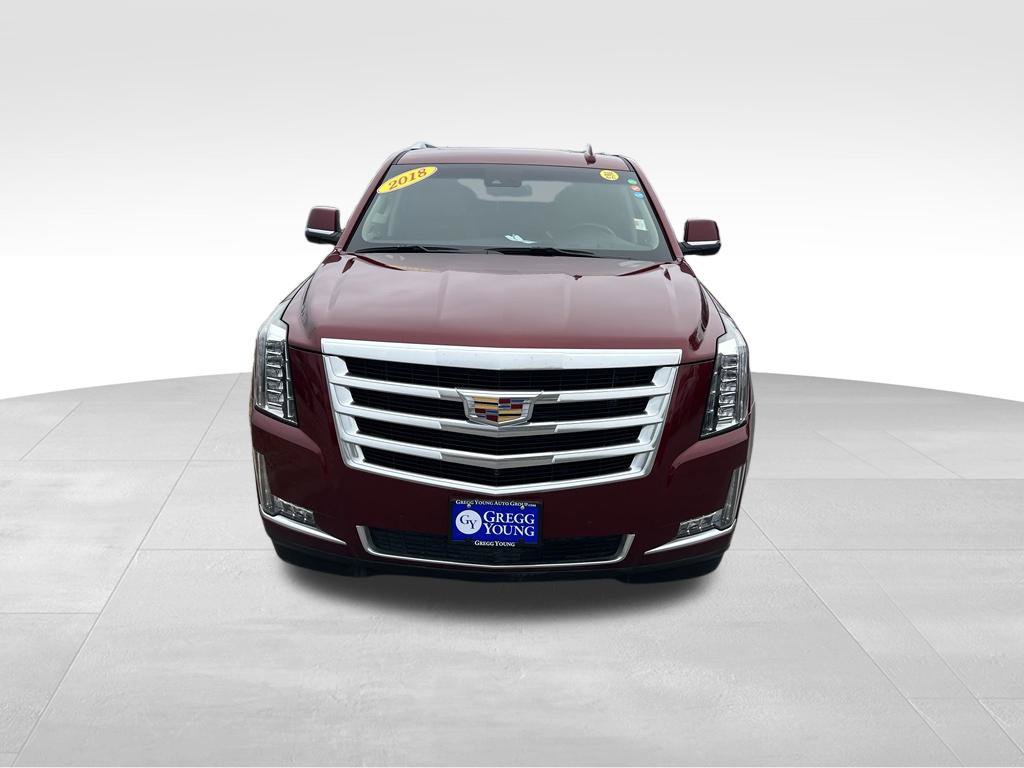 Used 2017 Cadillac Escalade Luxury AWD/4WD image 9