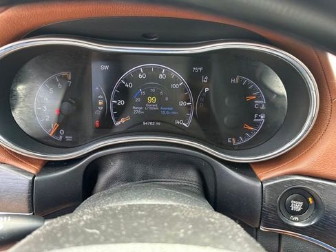 Used 2017 Jeep Grand Cherokee Summit w/ Platinum Series Group AWD/4WD image 29
