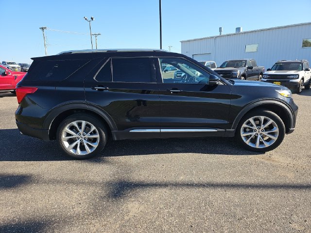 Used 2023 Ford Explorer Platinum w/ Technology Package AWD/4WD image 6