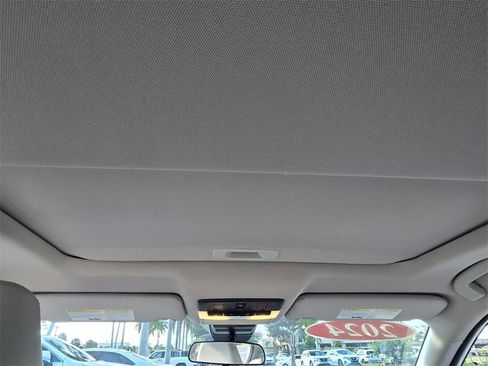 Used 2024 Nissan Altima 2.5 SL image 10