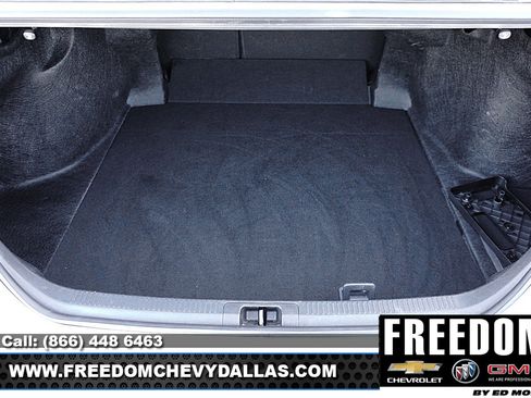 Used 2025 Toyota Camry LE image 42