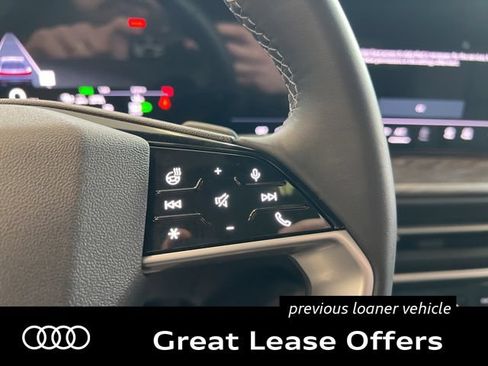 Used 2025 Audi Q5 Premium w/ Convenience Package AWD/4WD image 27