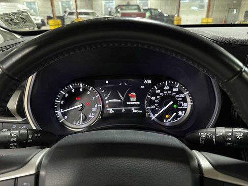 Used 2022 Toyota Highlander XLE image 33