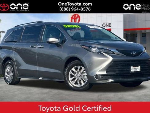 Certified 2026 Toyota Sienna XLE FWD image 1
