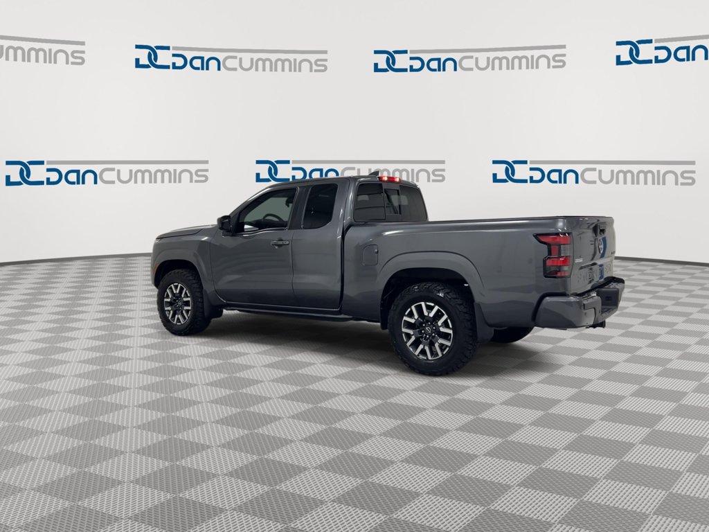 Used 2022 Nissan Frontier SV AWD/4WD image 6