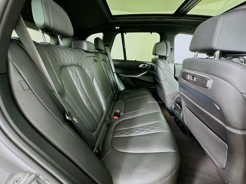 Used 2024 BMW X5 M60i AWD/4WD image 42
