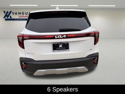 Used 2024 Kia Seltos LX AWD/4WD image 3