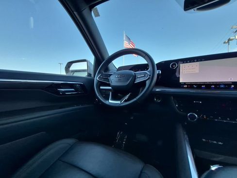 Certified 2025 Chevrolet Tahoe Z71 AWD/4WD image 8