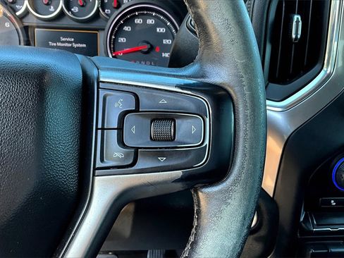 Certified 2019 Chevrolet Silverado 1500 RST image 12